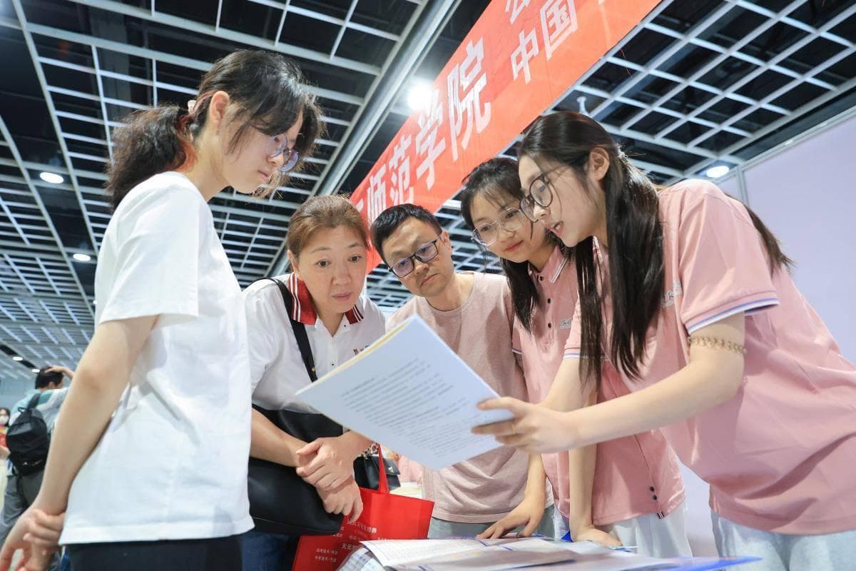 色弱考生如何填报高考志愿？这些专业需谨慎选择