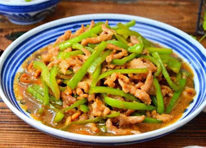 厨房新发现：青椒肉丝的制作秘籍与注意事项大揭秘