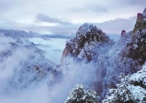必看！8首描写雪的美丽小诗，感受诗中的雪韵