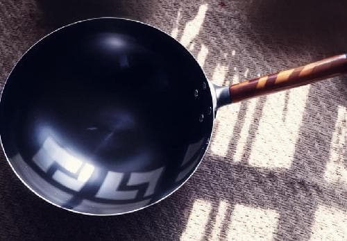 钛涂层不粘锅有毒吗？一文详解其安全性与使用注意事项