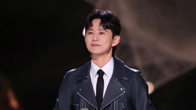 湖南卫视跨年晚会嘉宾阵容曝光，主持依然以何炅为主，0713人气高