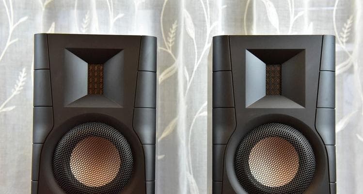 吉他音箱听歌的魅力：探索以吉他音箱为主要音源设备的音乐享受