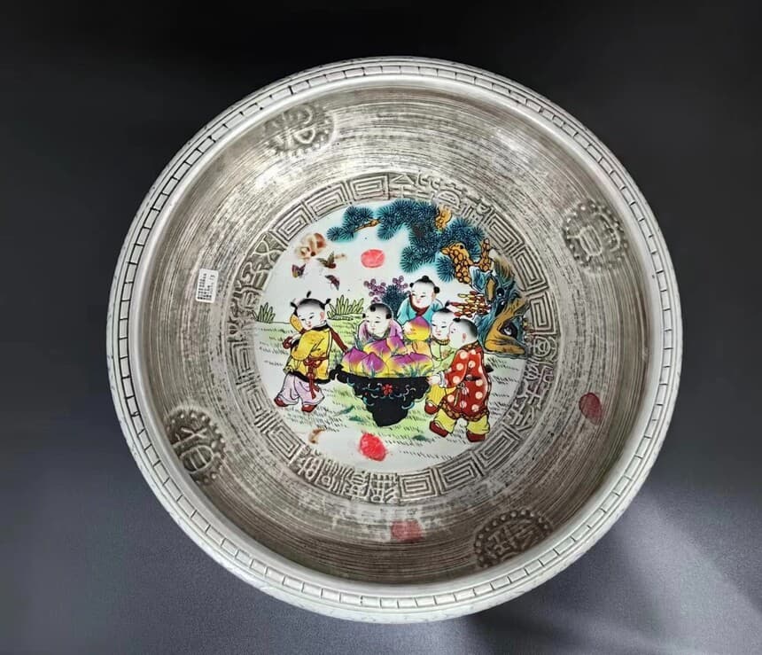 清光绪聚宝盆：承载吉祥寓意的稀世珍品