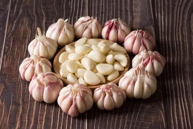 为什么吃完大蒜会变臭？如何去除蒜臭味？