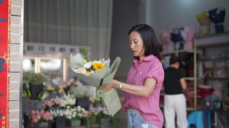 陵水“小店经济”新意多 本地消费扩容巧变“流量”为“留量”
