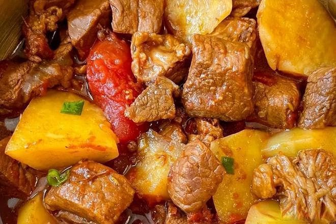土豆炖牛肉：一道流传千年的中华美食