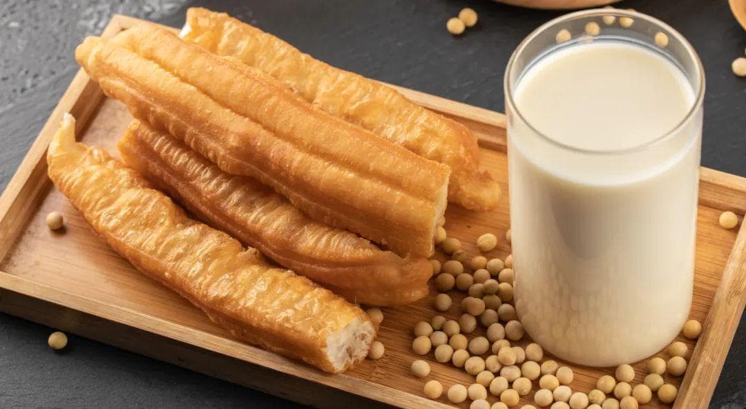我国居民早餐膳食不均衡！减脂期错误的早餐搭配，赶紧避坑！