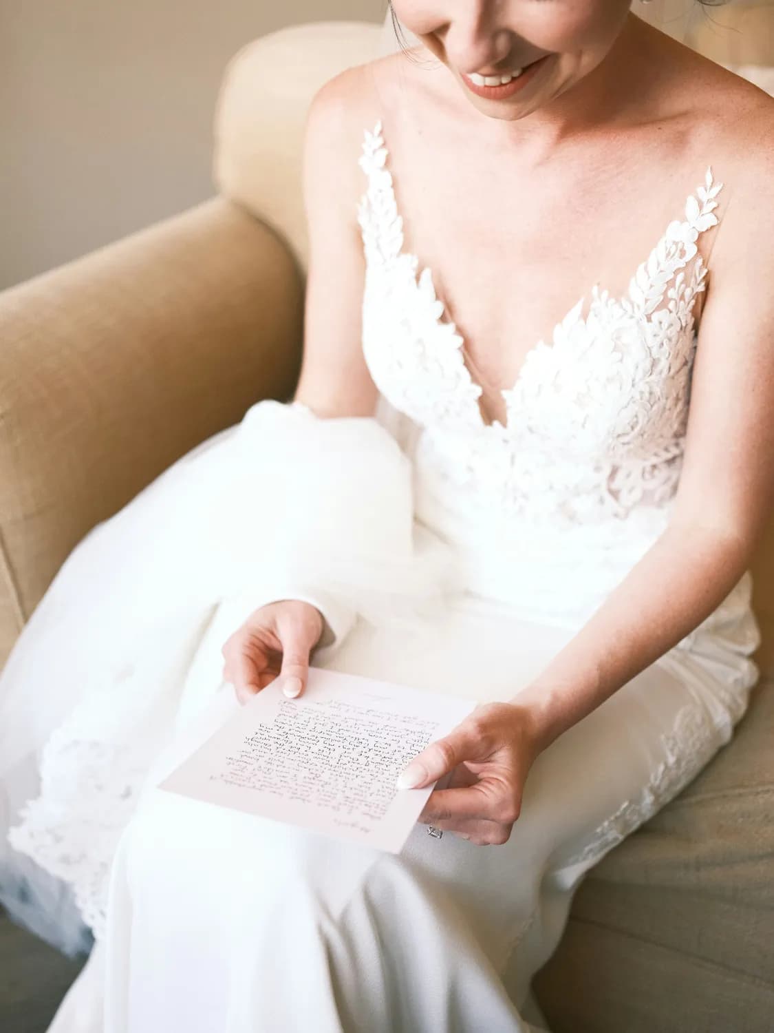 婚礼季来临，如何优雅回复邀请？