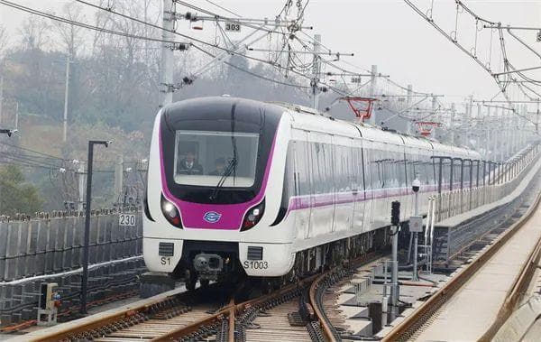 贵阳S1线开通：贵安新区到机场高铁站实现地铁直达