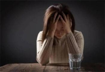 认识抑郁症：一场心理、生理与生活的多维挑战
