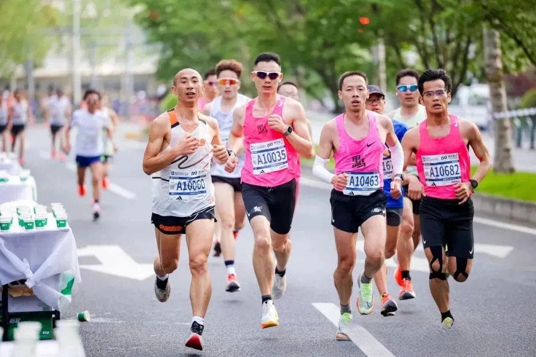 各地马拉松陆续开跑！如何提高极限、如何补充体能，你知道吗？
