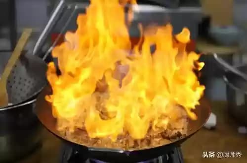 火焰鸡制作教程：从选材到点火的完整步骤详解