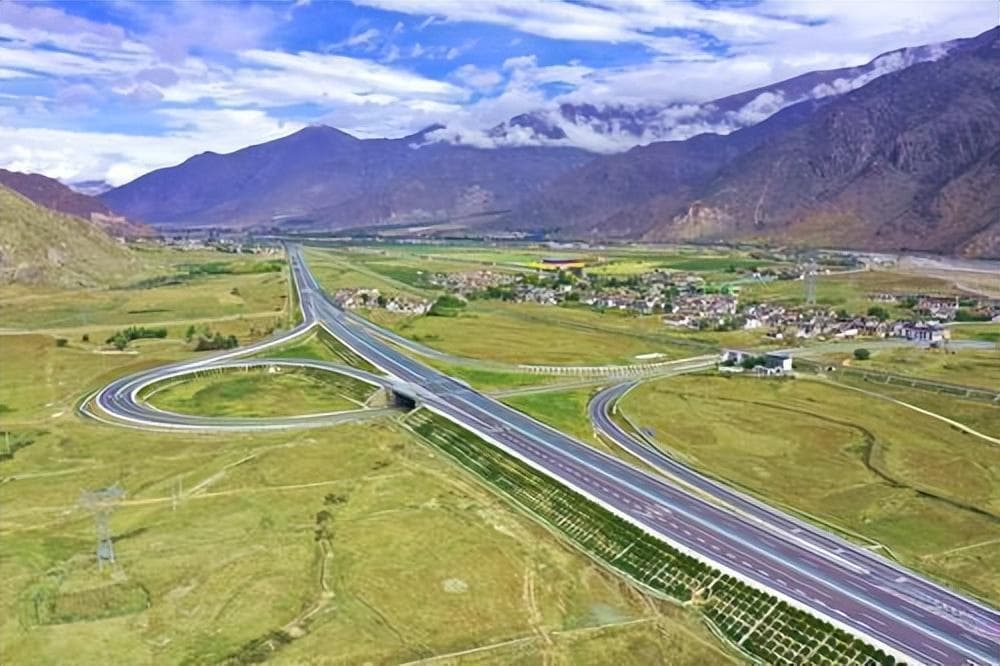 西藏：走上绿色可持续发展道路