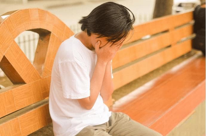 家长必读：如何从语言中识别青少年抑郁迹象