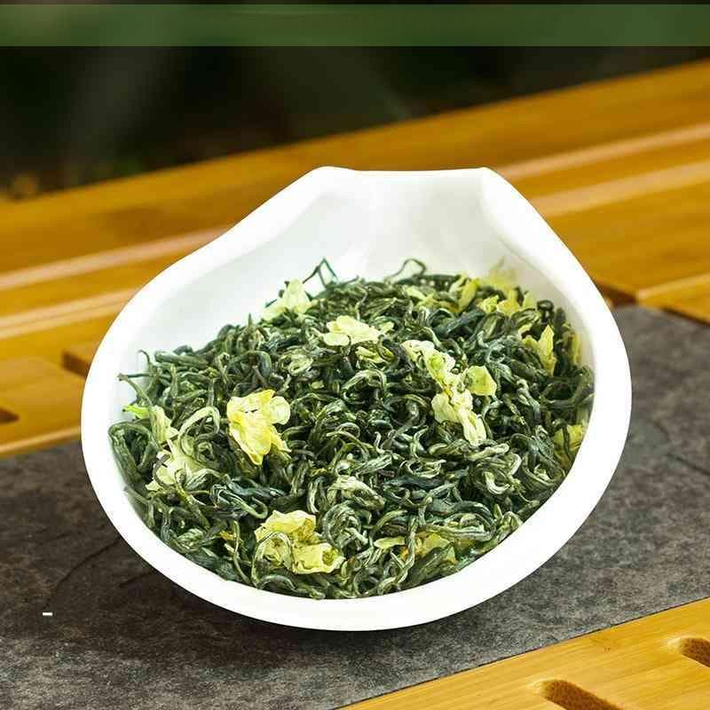 熬夜后喝红牛是否有效？红牛成分及其对身体的影响解析