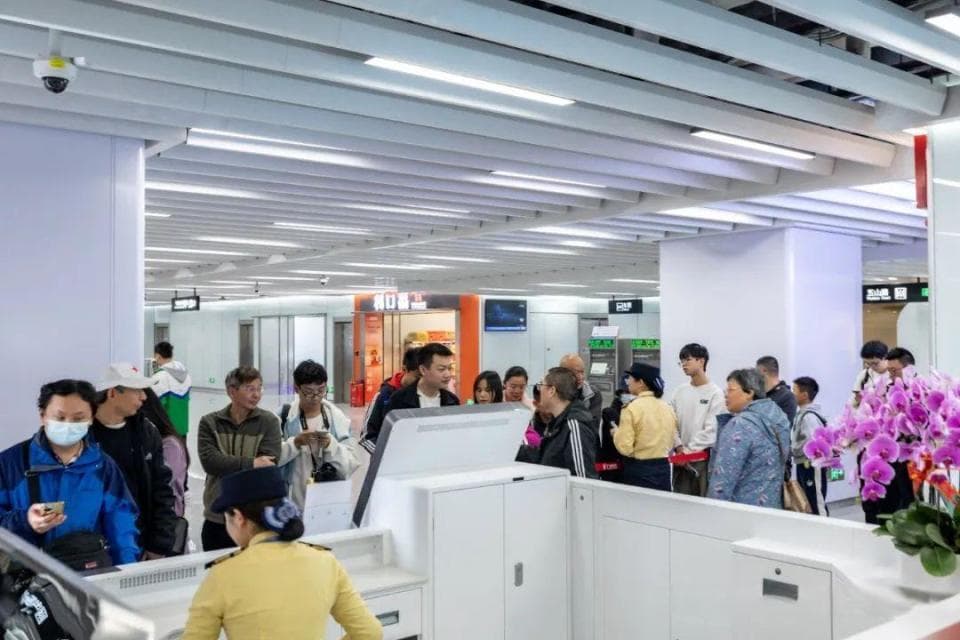 广州地铁首条环线开通！华师迎来新地铁线