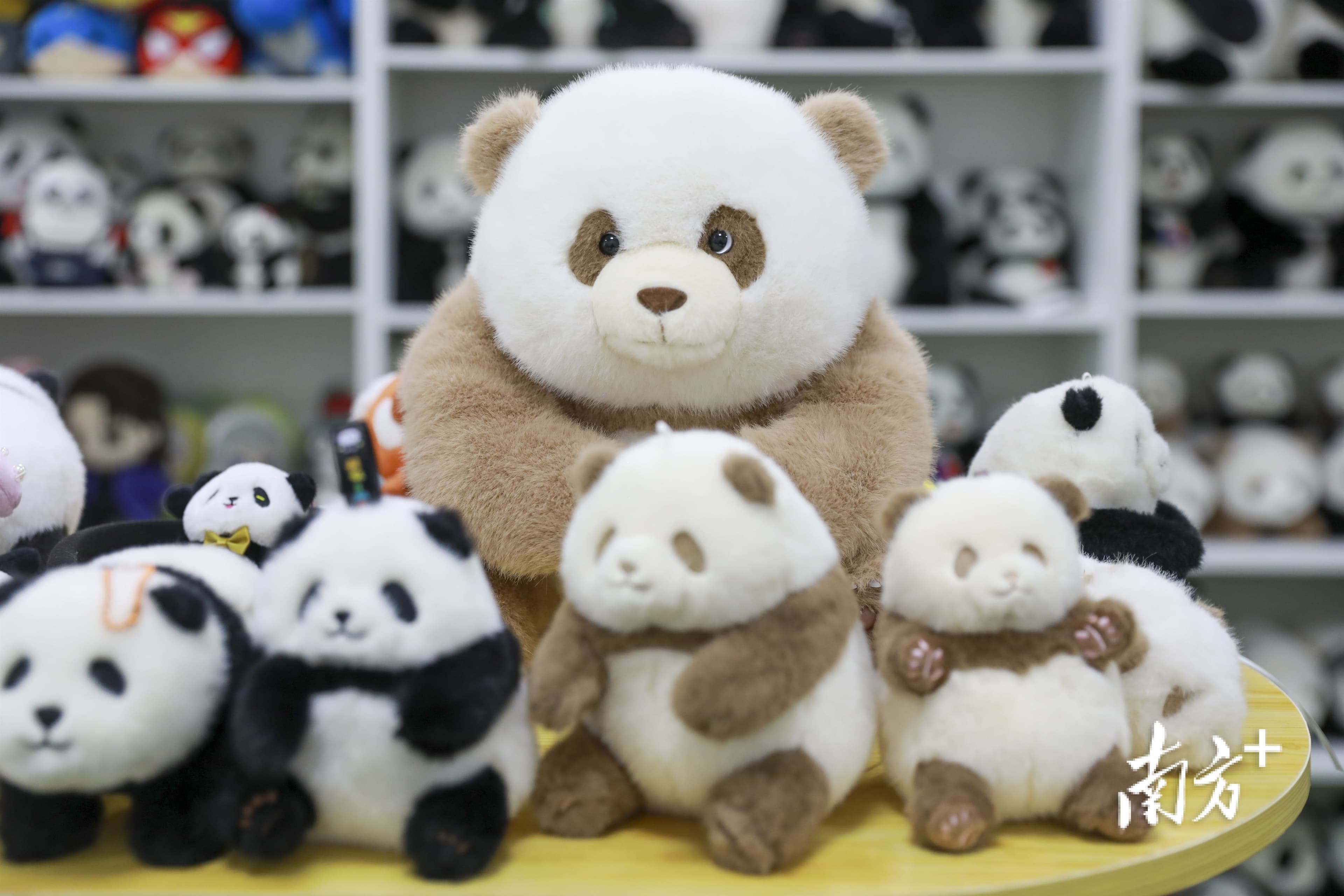 东莞美琳玩具：从代工到自主IP，用大熊猫玩偶讲好中国故事