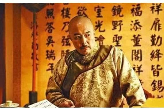 为什么三朝老臣张廷玉在最后却被乾隆抄家？