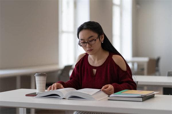 博洛尼亚大学：欧洲“大学之母”的前世今生