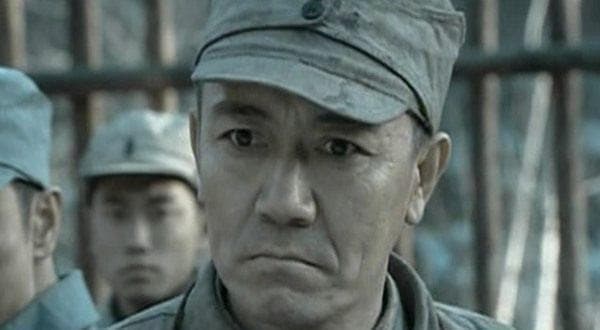 这位开国少将是李云龙的原型之一，打仗和谈恋爱竟有个相似之处