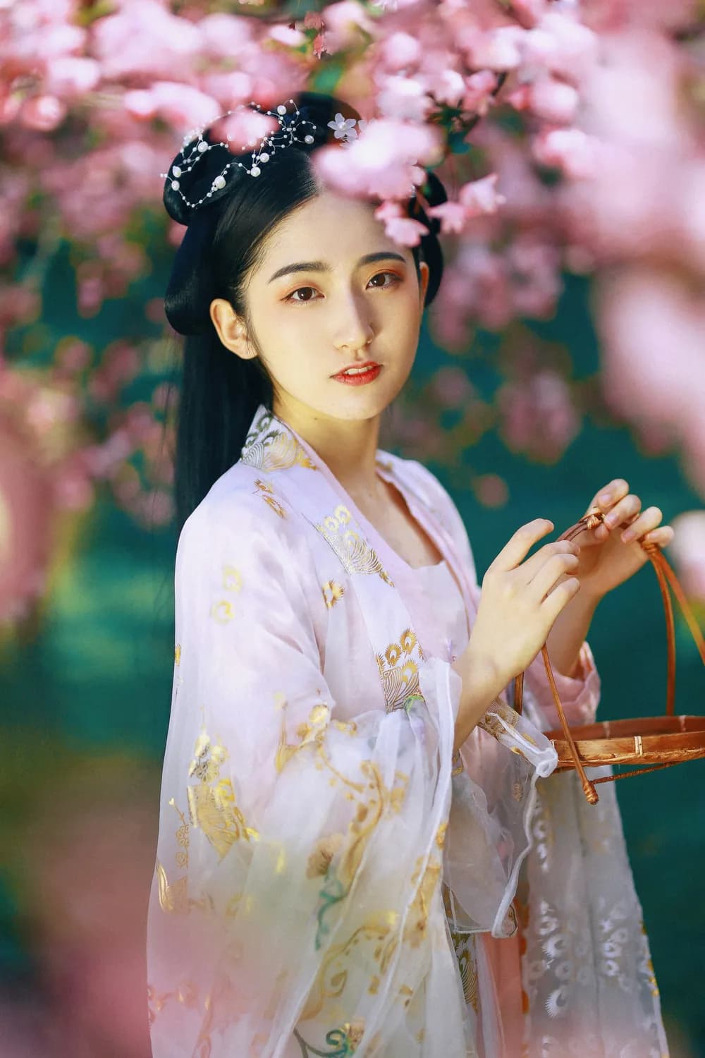 飞天奖加身，赵丽颖转型电影圈迎来三部新作