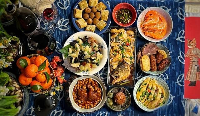 除夕夜餐桌上的规矩：中国人年夜饭的六大传统