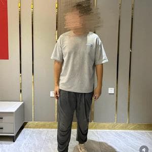 男生过年为相亲成功“拼了” ，找穿搭师和化妆师指导救急