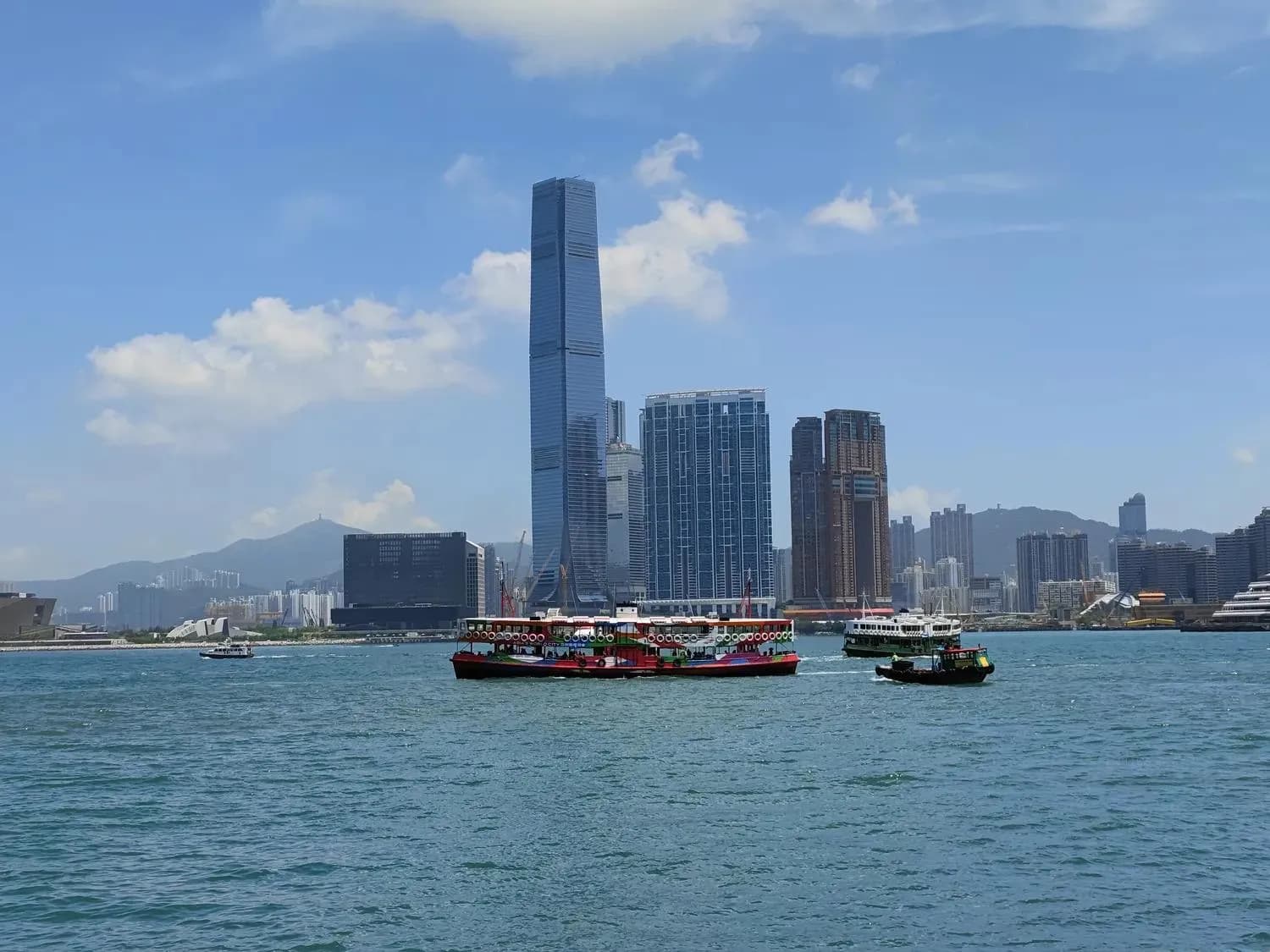 深圳赴港“一签多行”重启，口岸经济带迎来新机遇