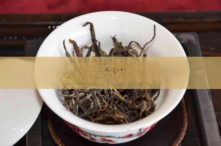 泡茶时产生泡沫的原因及解决方法：常见疑问解答全解析