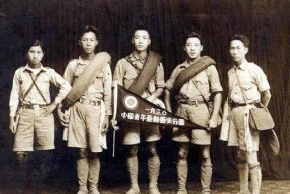 潘德明：卖掉饭馆徒步世界，历时7年游遍全球，曾受希特勒召见