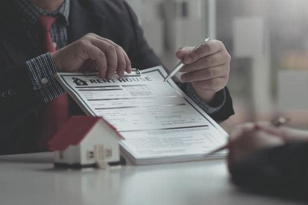 滞留发票进项税额转出：了解操作流程及注意事项