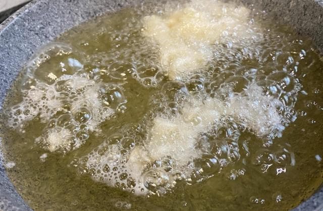 炸过食物的油别再倒了，只需一招，瞬间变成新油
