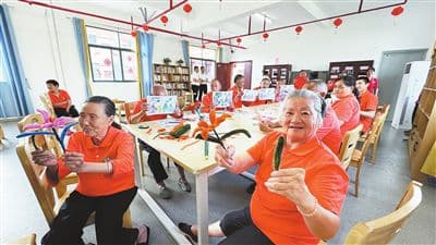 多元服务为民生改善添“彩”