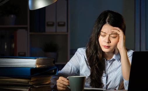 揭秘“艾滋病是美国制造”的争议：科学、阴谋与真相探索