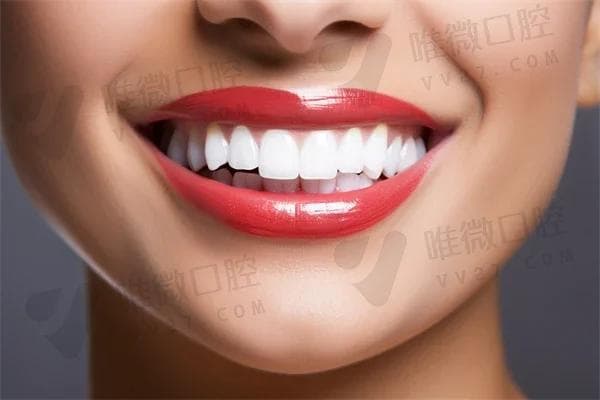 根管治疗中牙冠应该选择哪种材料？了解不同材料的优缺点与适用情况。