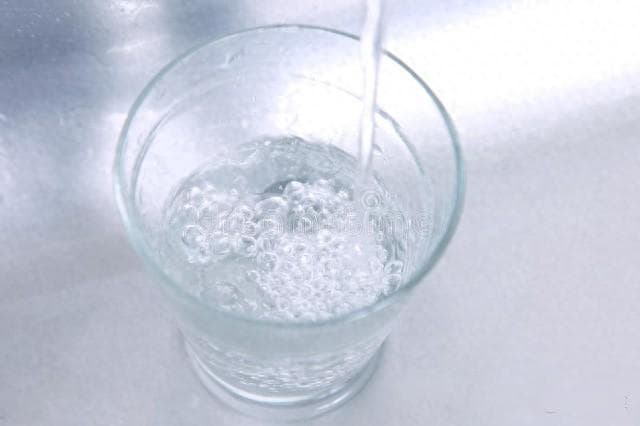 千滚水“致癌？“隔夜水“有毒？关于喝水，你需要知道这些