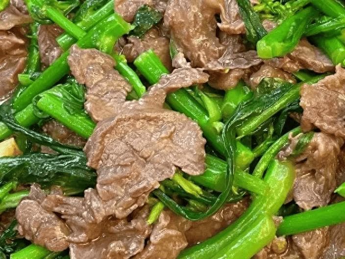 减肥也能吃肉，推荐八道肉菜，低脂低卡高蛋白，边吃边瘦不用节食