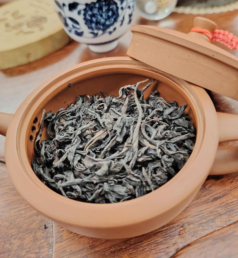 武夷岩茶百科：品种、茶类与品鉴秘籍