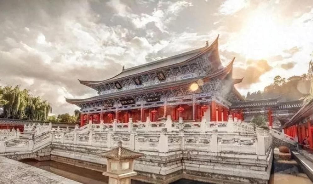 中国古代建筑为何都选择"坐北朝南"？解密千年建筑智慧
