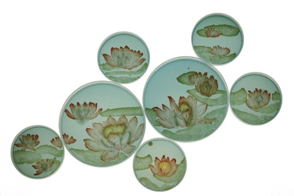 科学家？还是艺术家？第一个用细菌作画的人