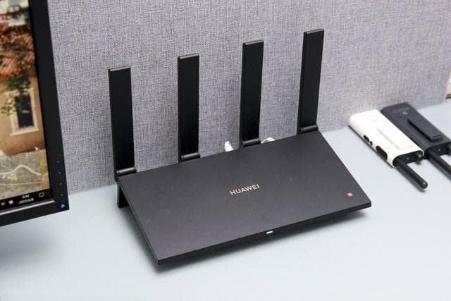 家庭智能路由器选购指南：传输速率、WiFi标准及功能详解