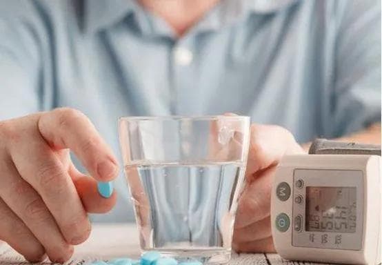 高血压防治全攻略：从症状识别到用药指南