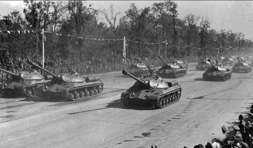 正确评估的重要性：IS-3重型坦克被低估的原因及警示