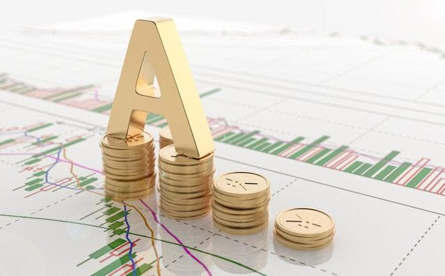 如何选择合适的基金投资方式？这类投资有哪些风险和机遇？