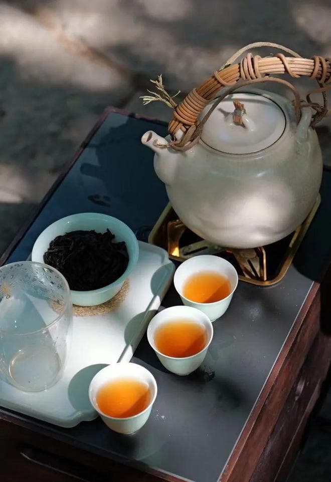 岩茶叶底出现“蛤蟆背”，就是好岩茶吗？