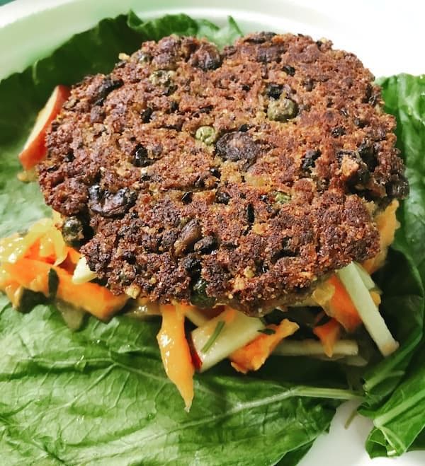 烧烤季必备：这款黑豆汉堡连肉食者都爱