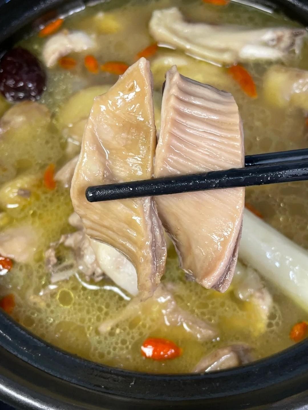猪肚鸡汤烹饪指南：清洗技巧与三种风味做法