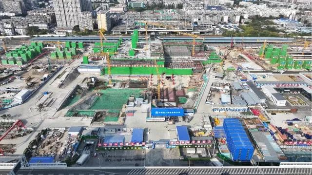 公园、高端综合体，成都火车北站扩能改造配套项目大揭秘