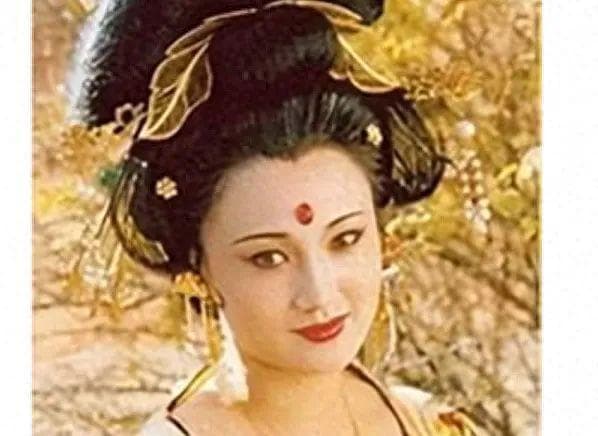 安史之乱的真相：杨贵妃是红颜祸水还是时代牺牲品？