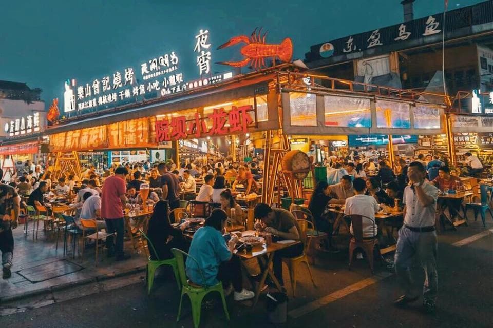 中国“五大夜宵之都”，长沙排第三，成都第二，都是越夜越精彩